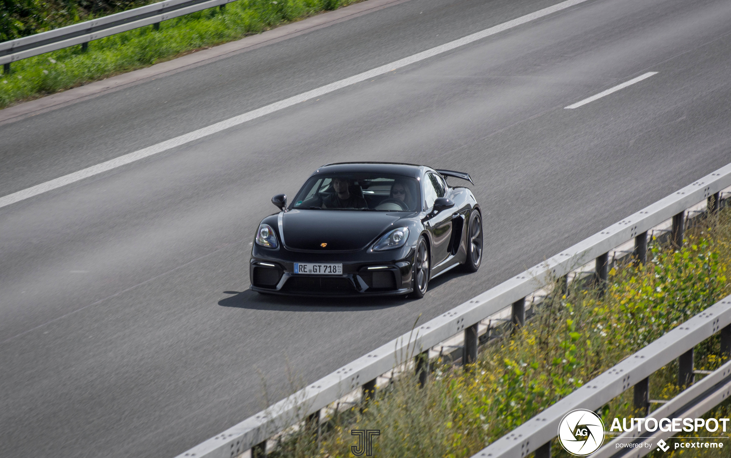 Porsche 718 Cayman GT4