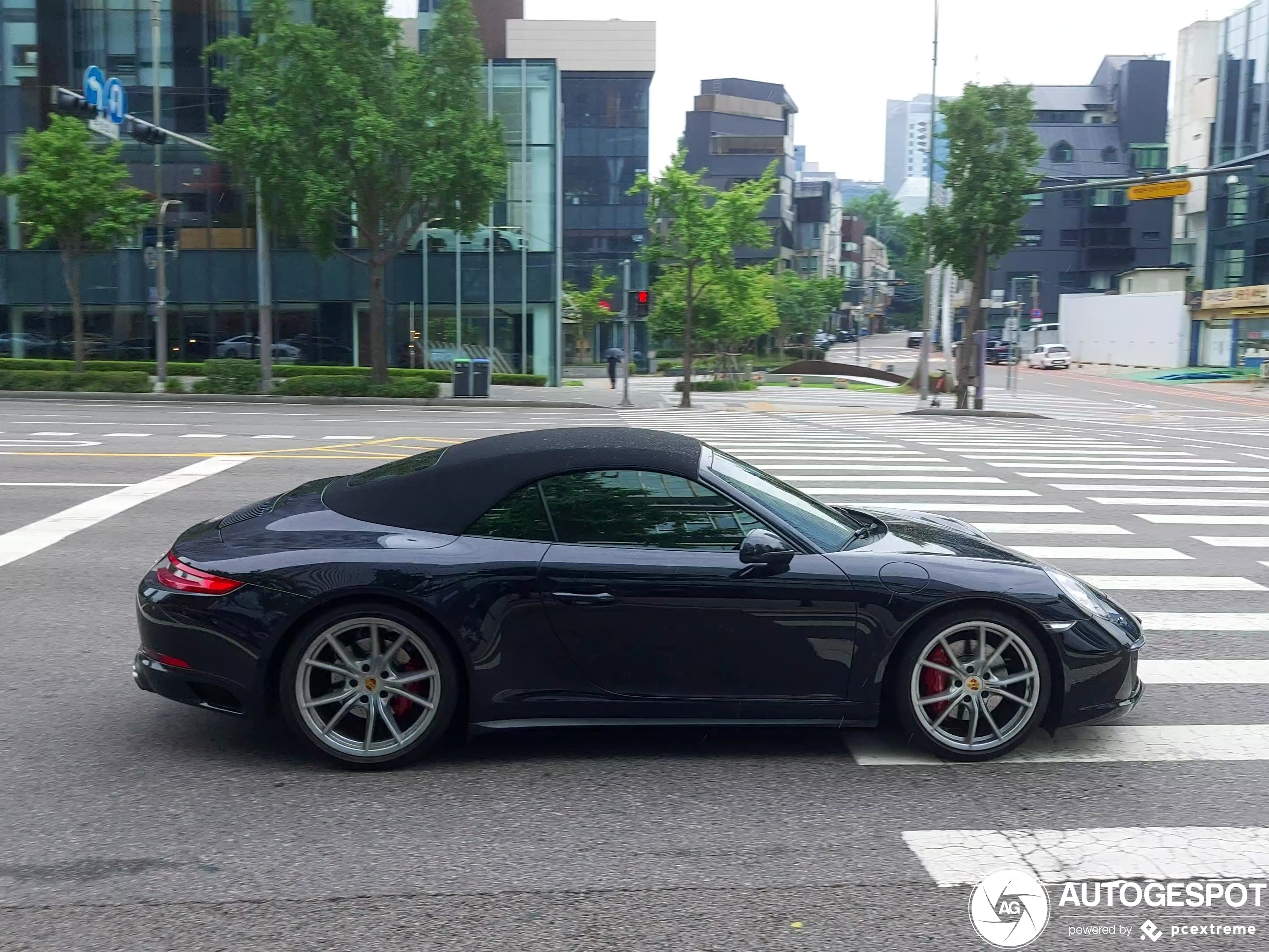 Porsche 991 Carrera 4S Cabriolet MkII