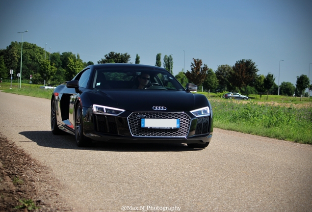 Audi R8 V10 Plus 2015