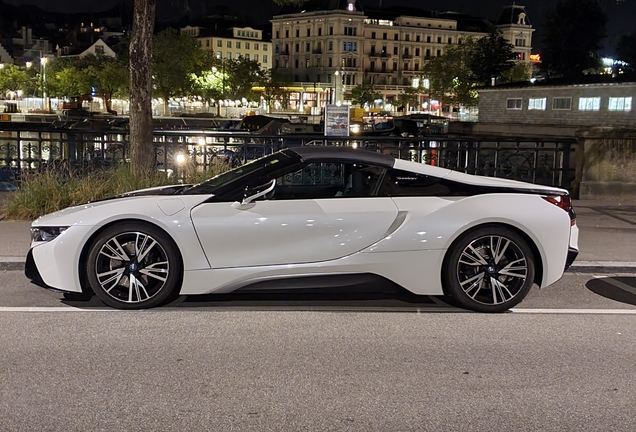 BMW i8 Roadster