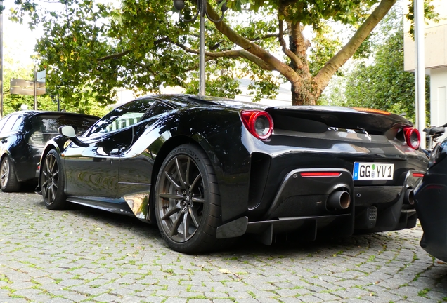 Ferrari 488 Pista