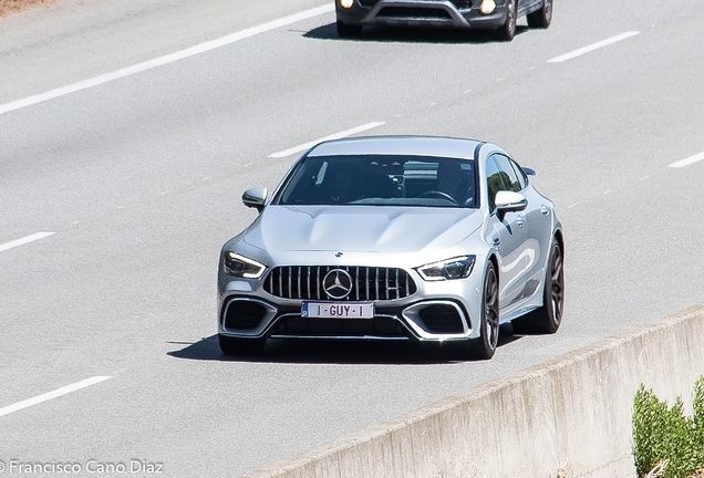 Mercedes-AMG GT 63 S X290