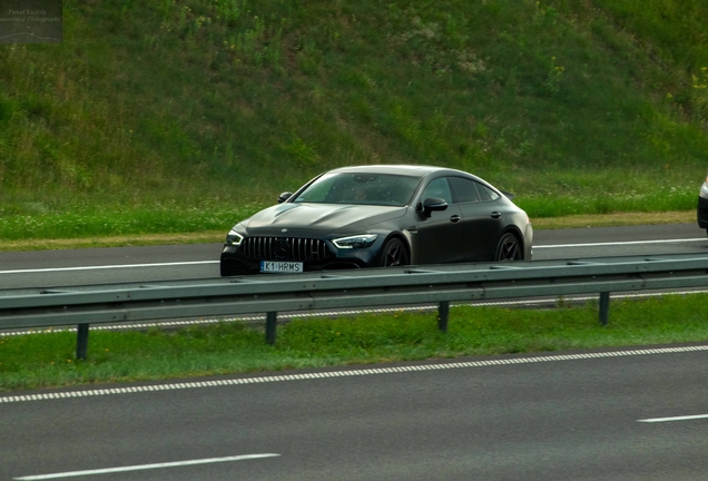 Mercedes-AMG GT 63 S X290