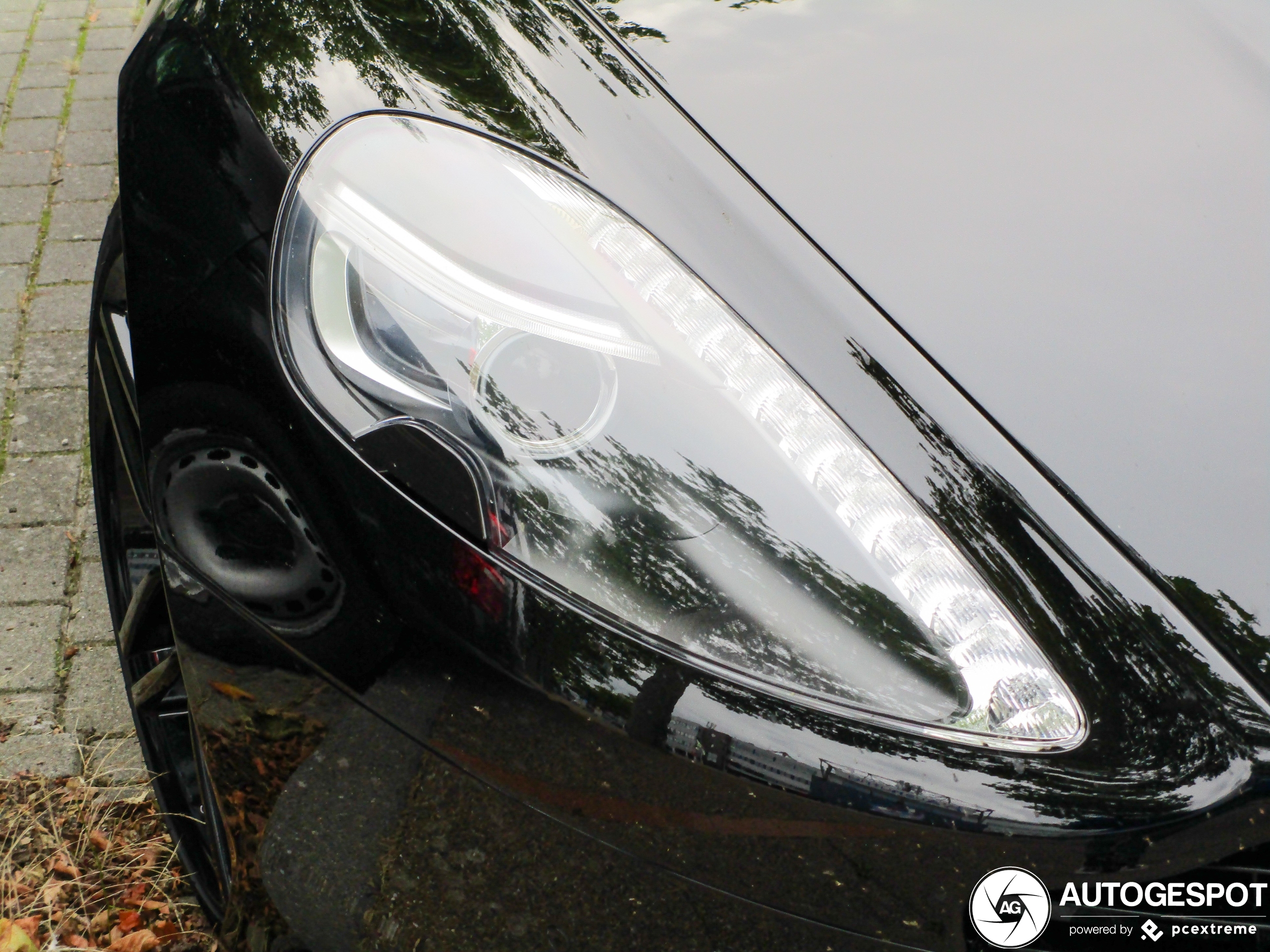 Aston Martin DB9 Volante 2013