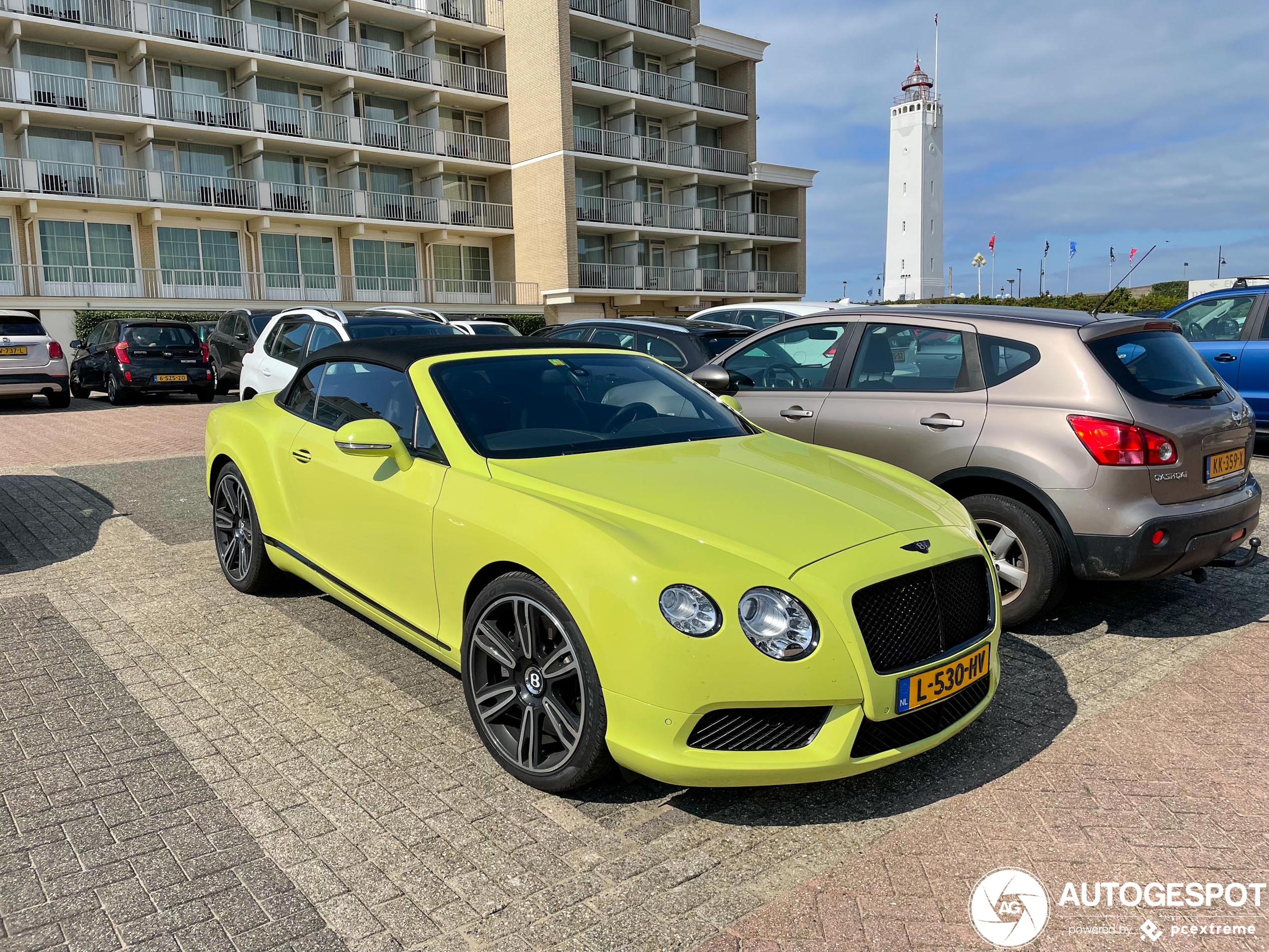 Bentley Continental GTC V8