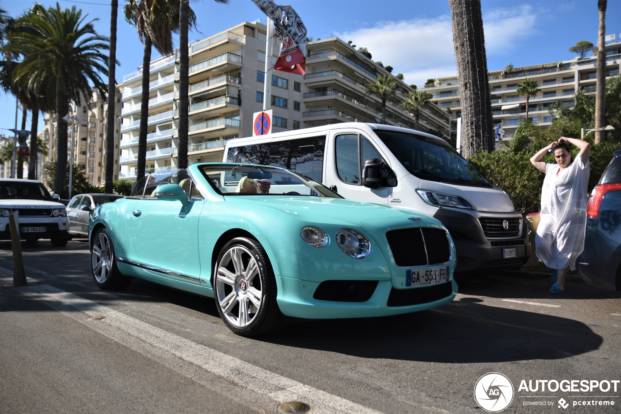 Bentley Continental GTC V8