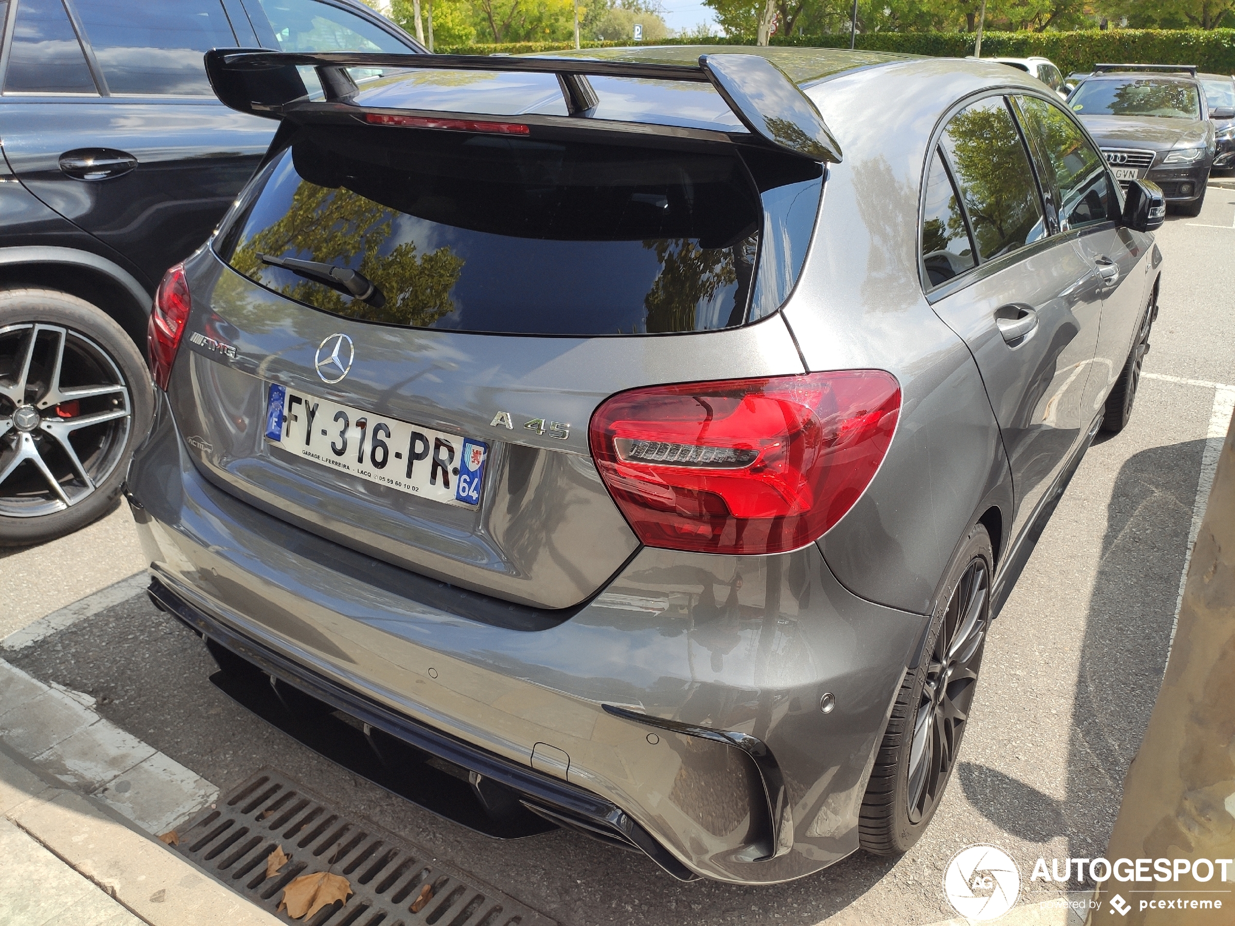 Mercedes-AMG A 45 W176 2015