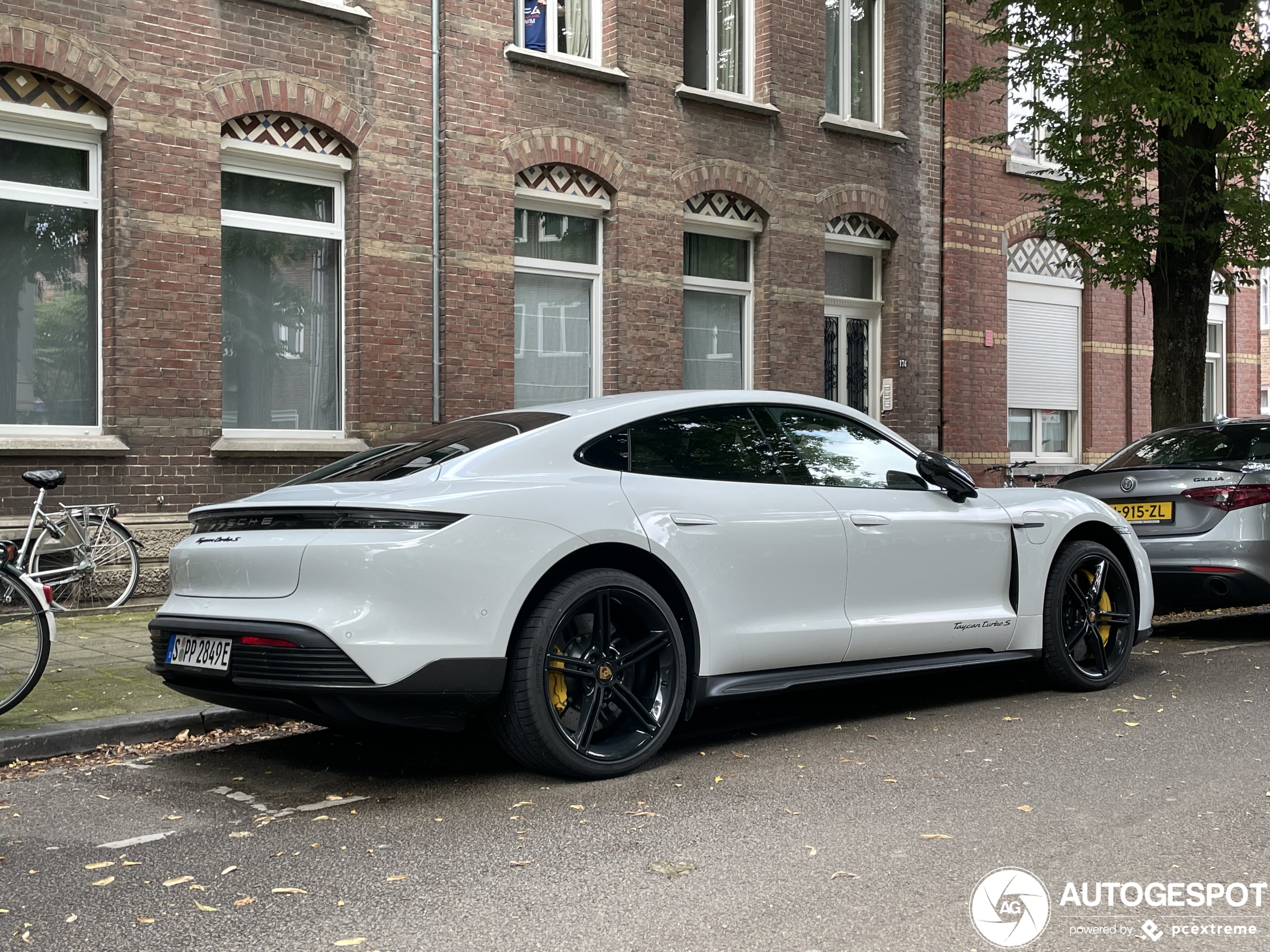 Porsche Taycan Turbo S