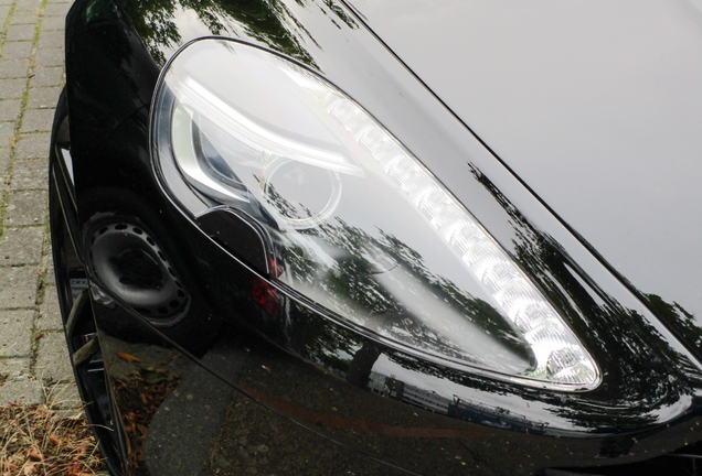 Aston Martin DB9 Volante 2013