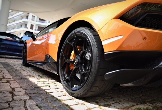 Lamborghini Huracán LP640-4 Performante Spyder