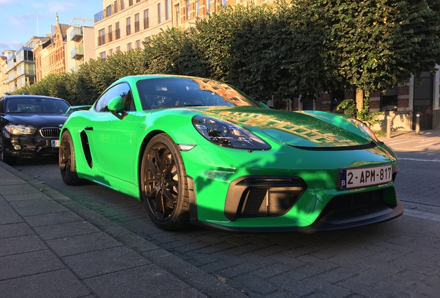 Porsche 718 Cayman GT4