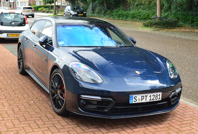 Porsche 971 Panamera GTS Sport Turismo