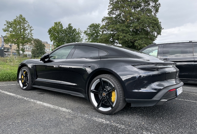 Porsche Taycan Turbo S