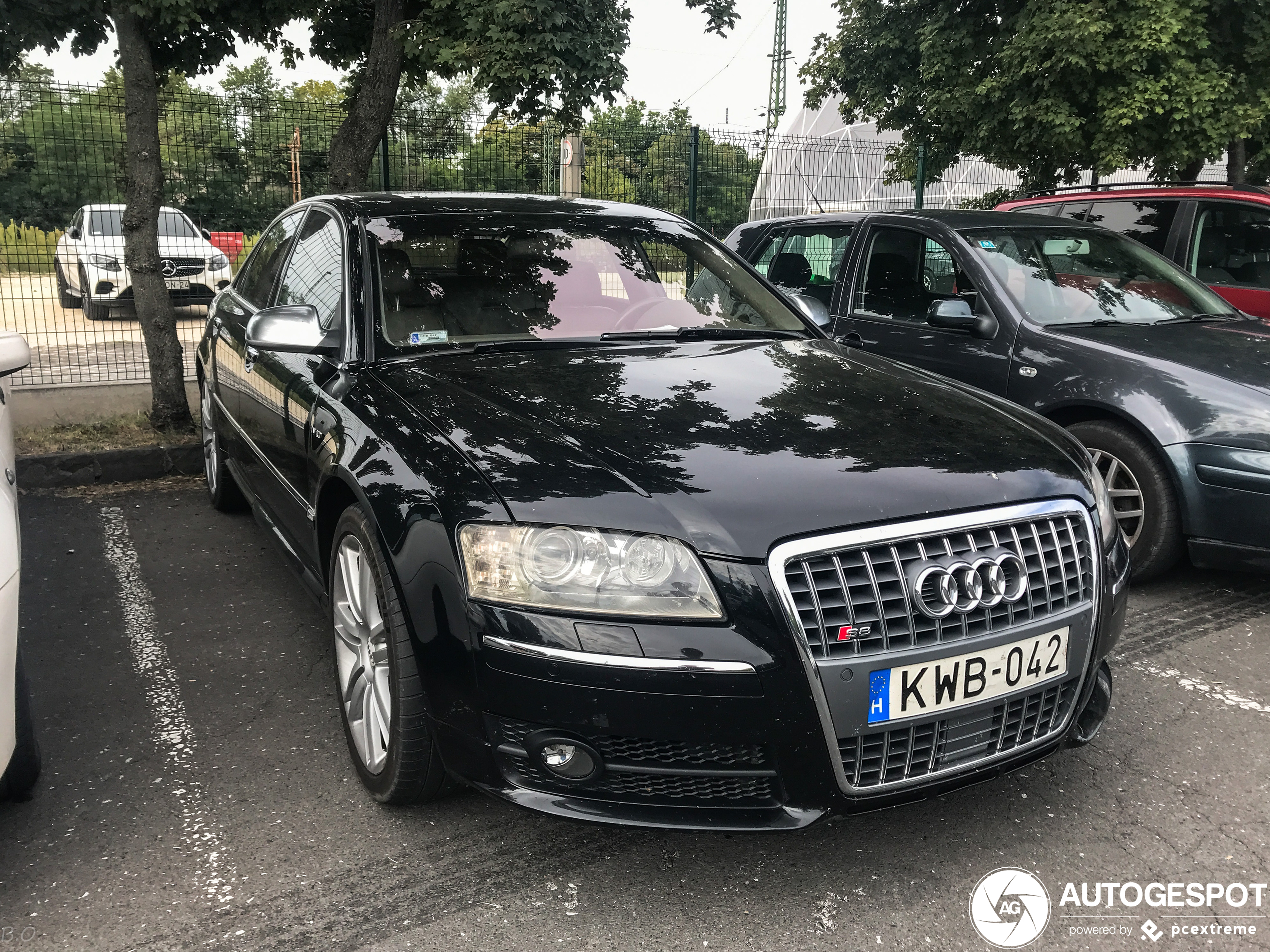 Audi S8 D3