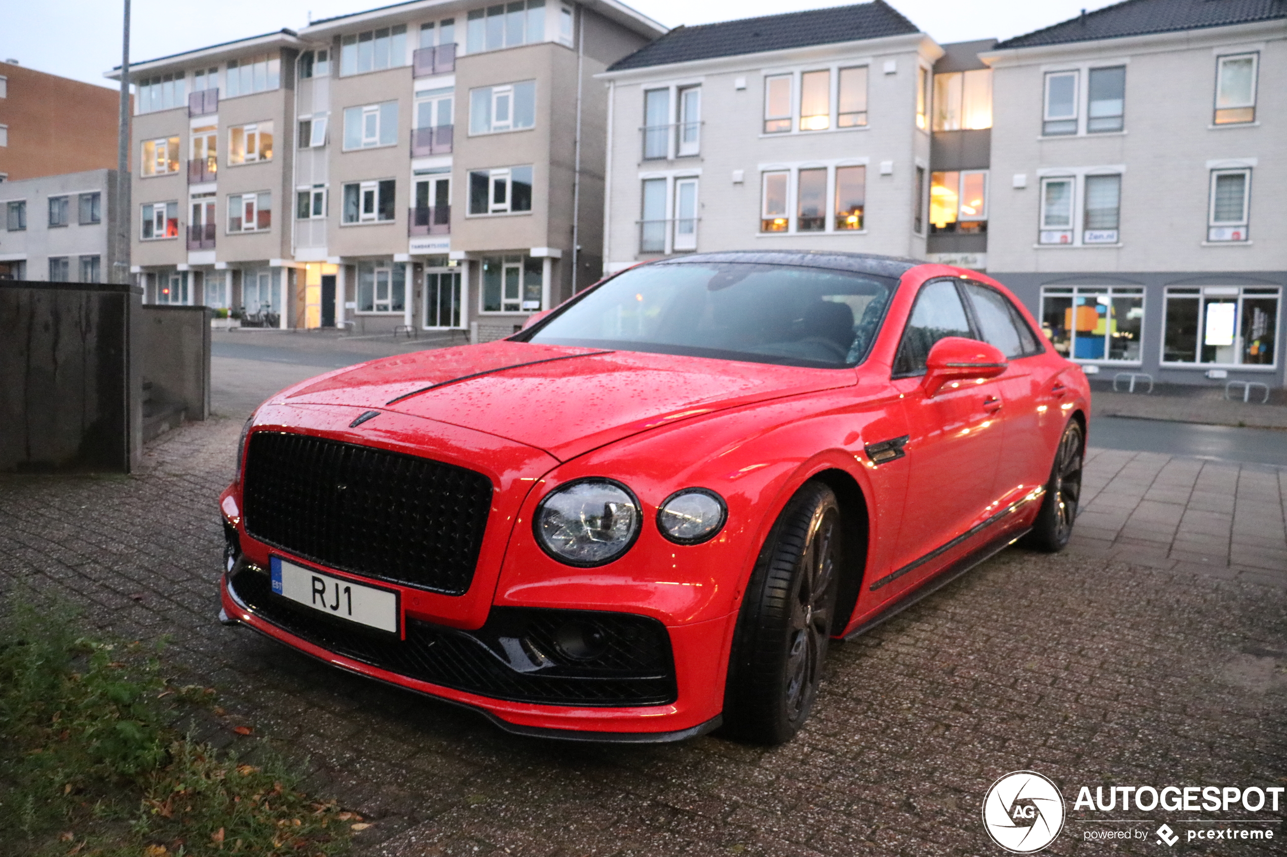 Bentley Flying Spur V8 2021