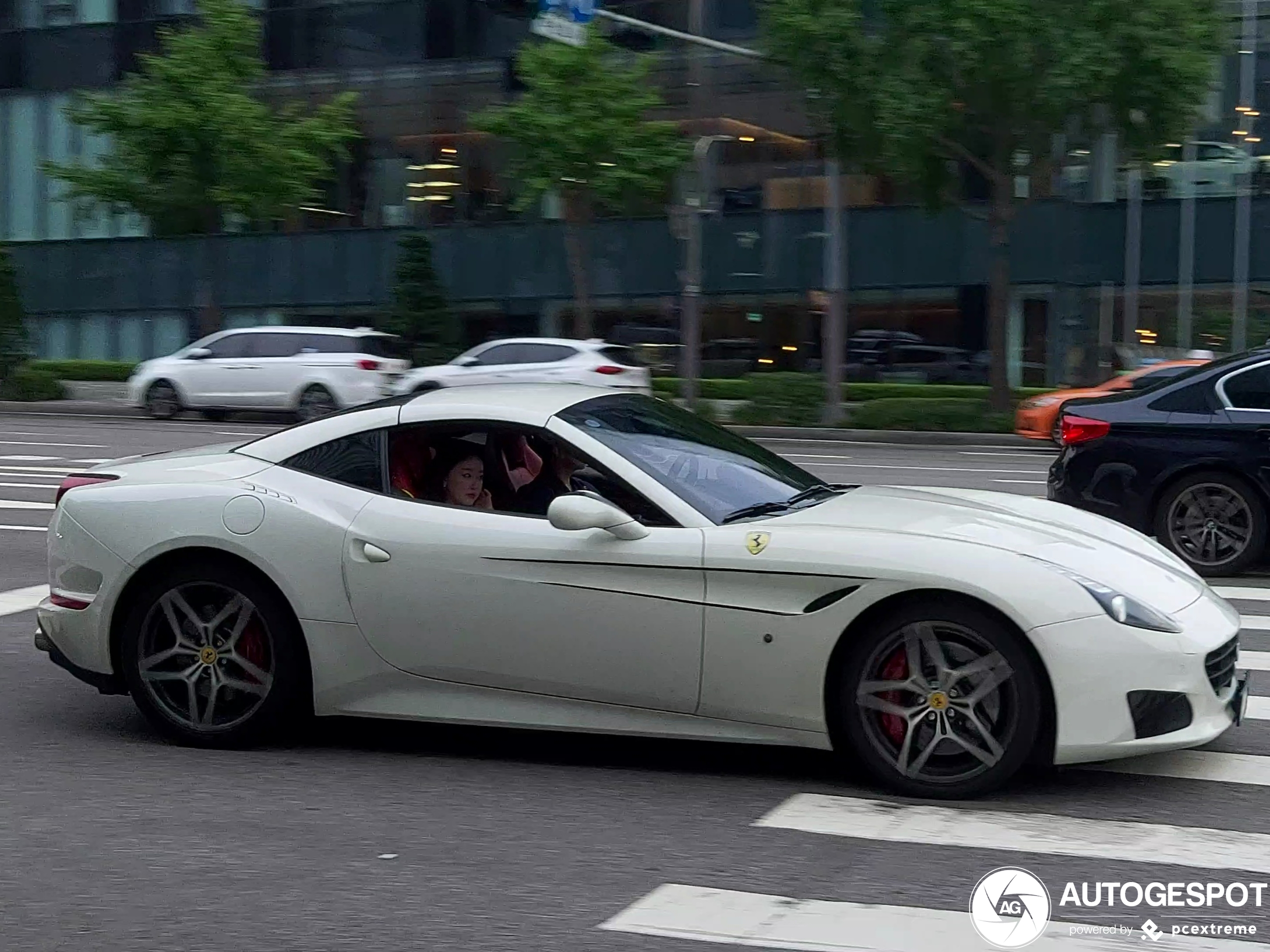 Ferrari California T