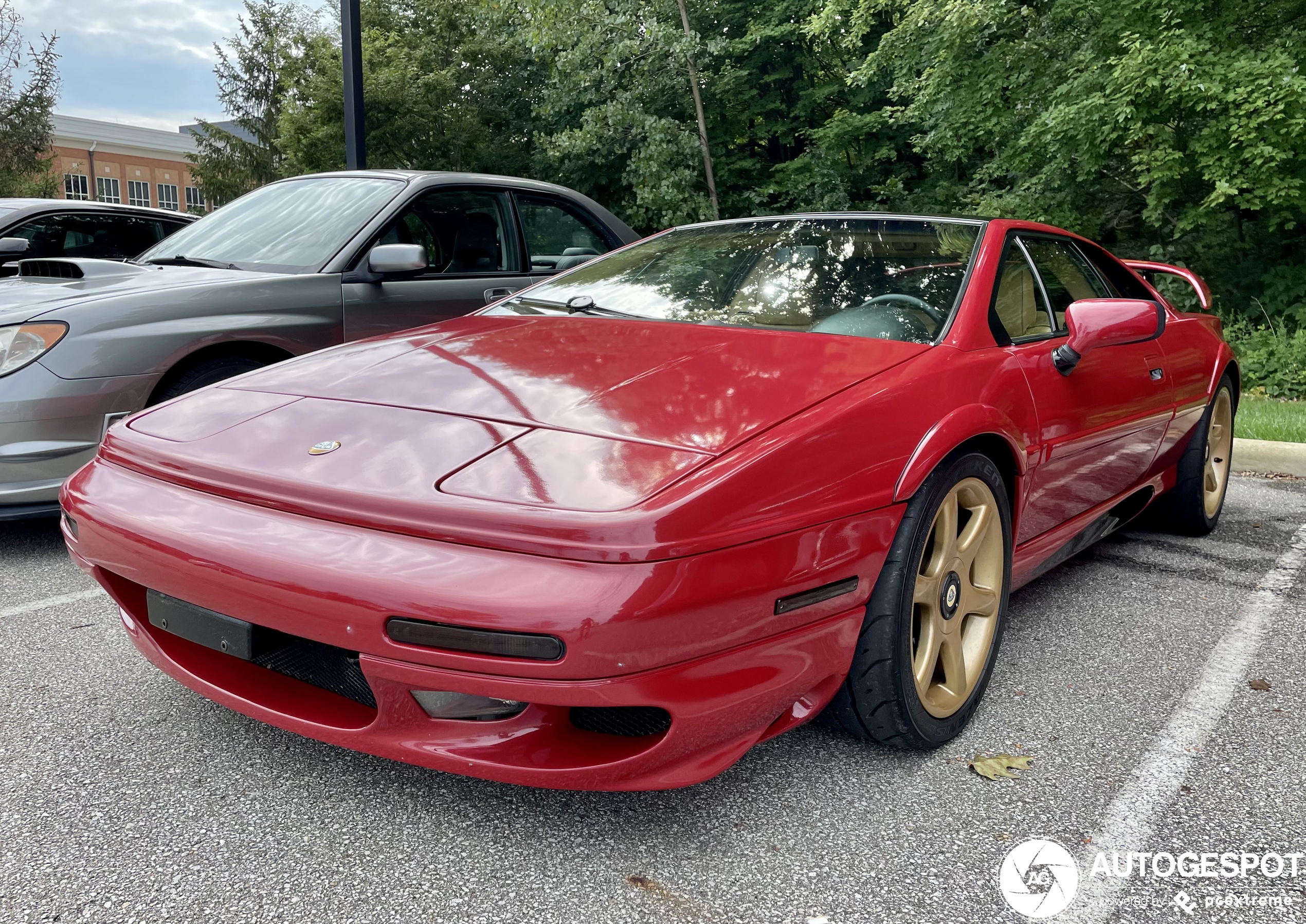 Lotus Esprit V8