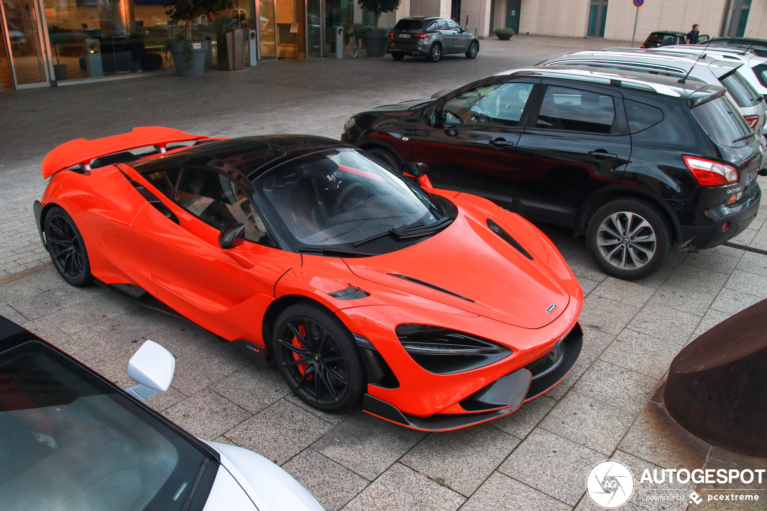 McLaren 765LT