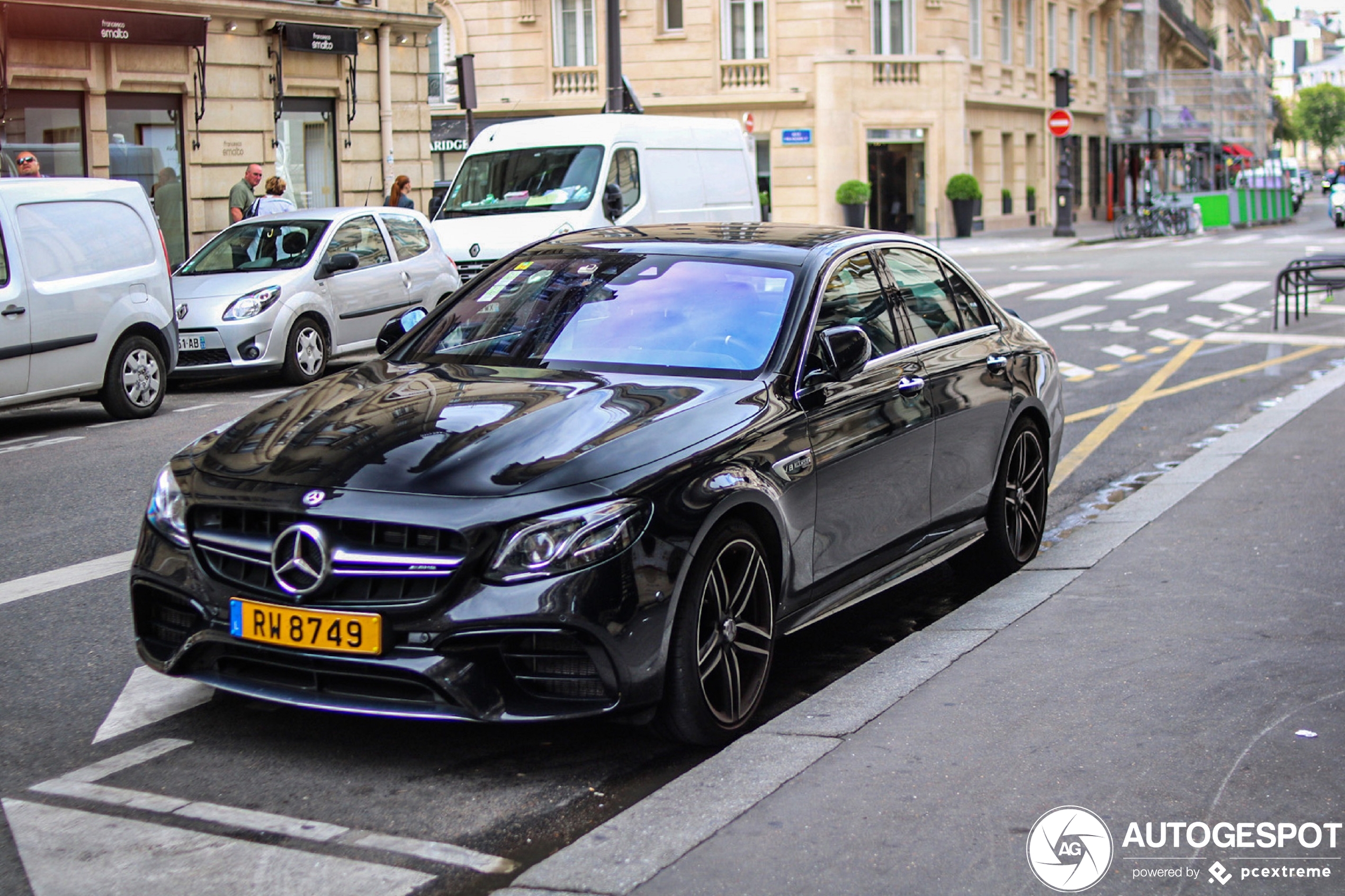 Mercedes-AMG E 63 S W213