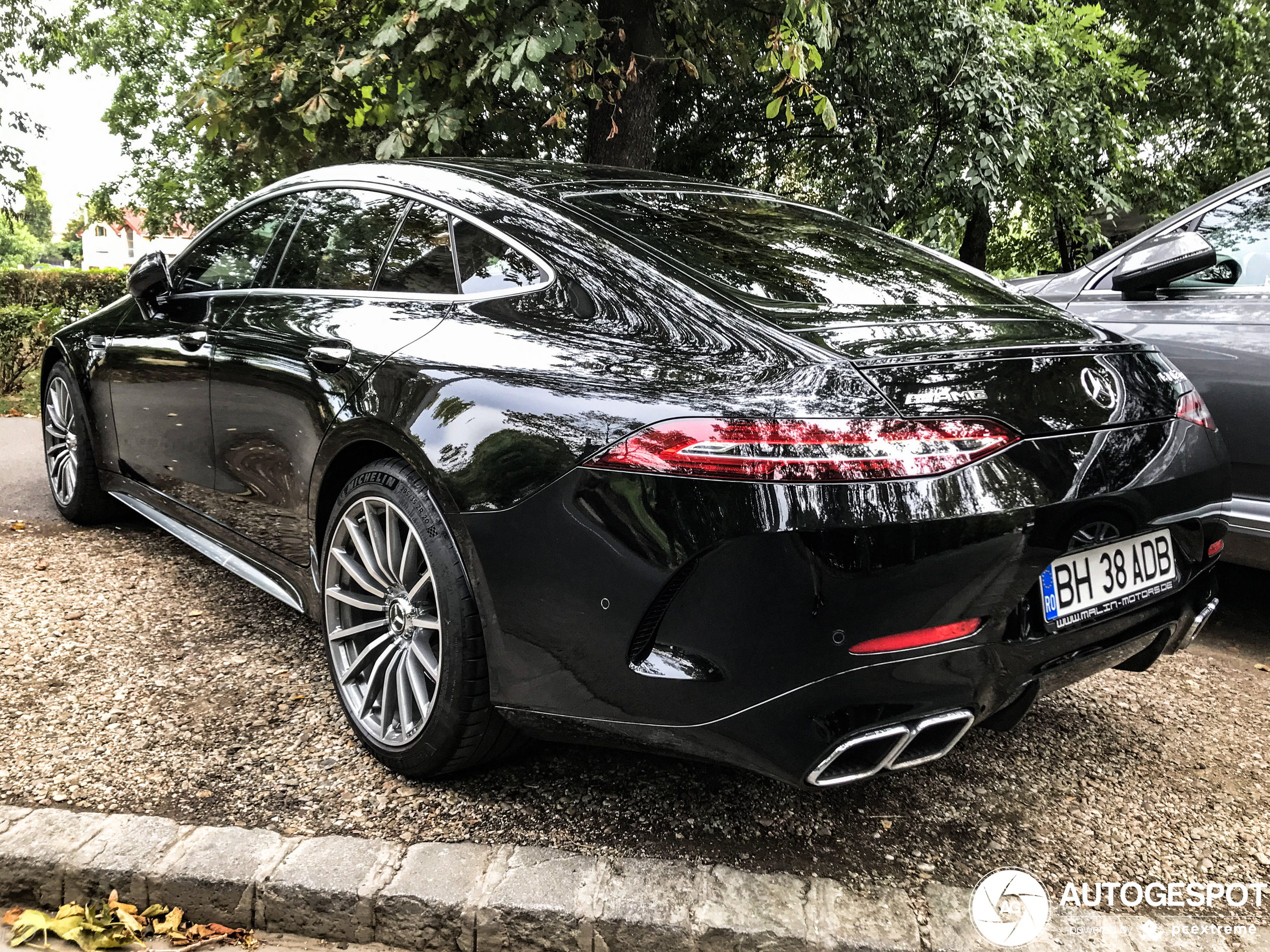 Mercedes-AMG GT 63 S X290