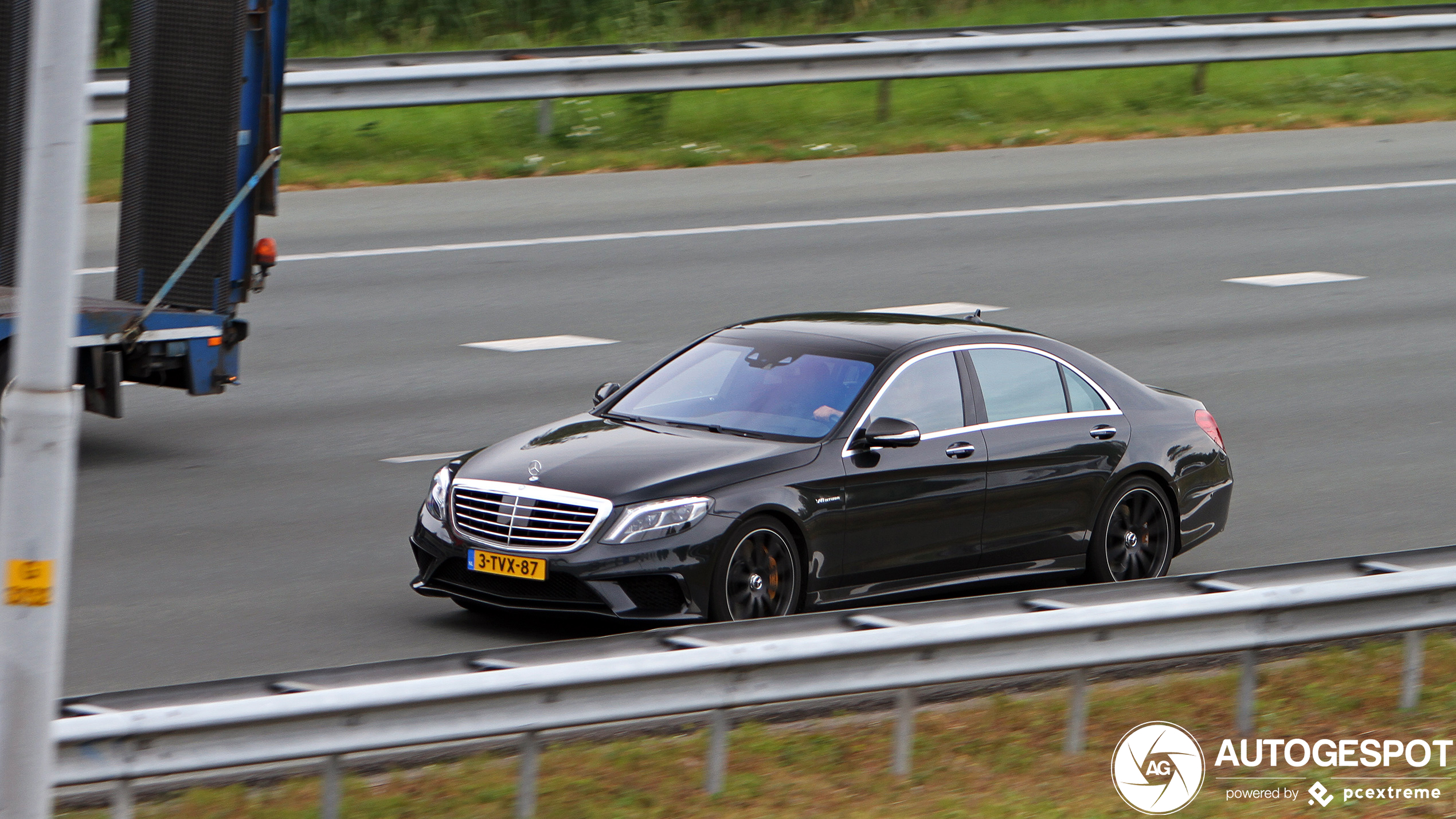 Mercedes-Benz S 63 AMG V222