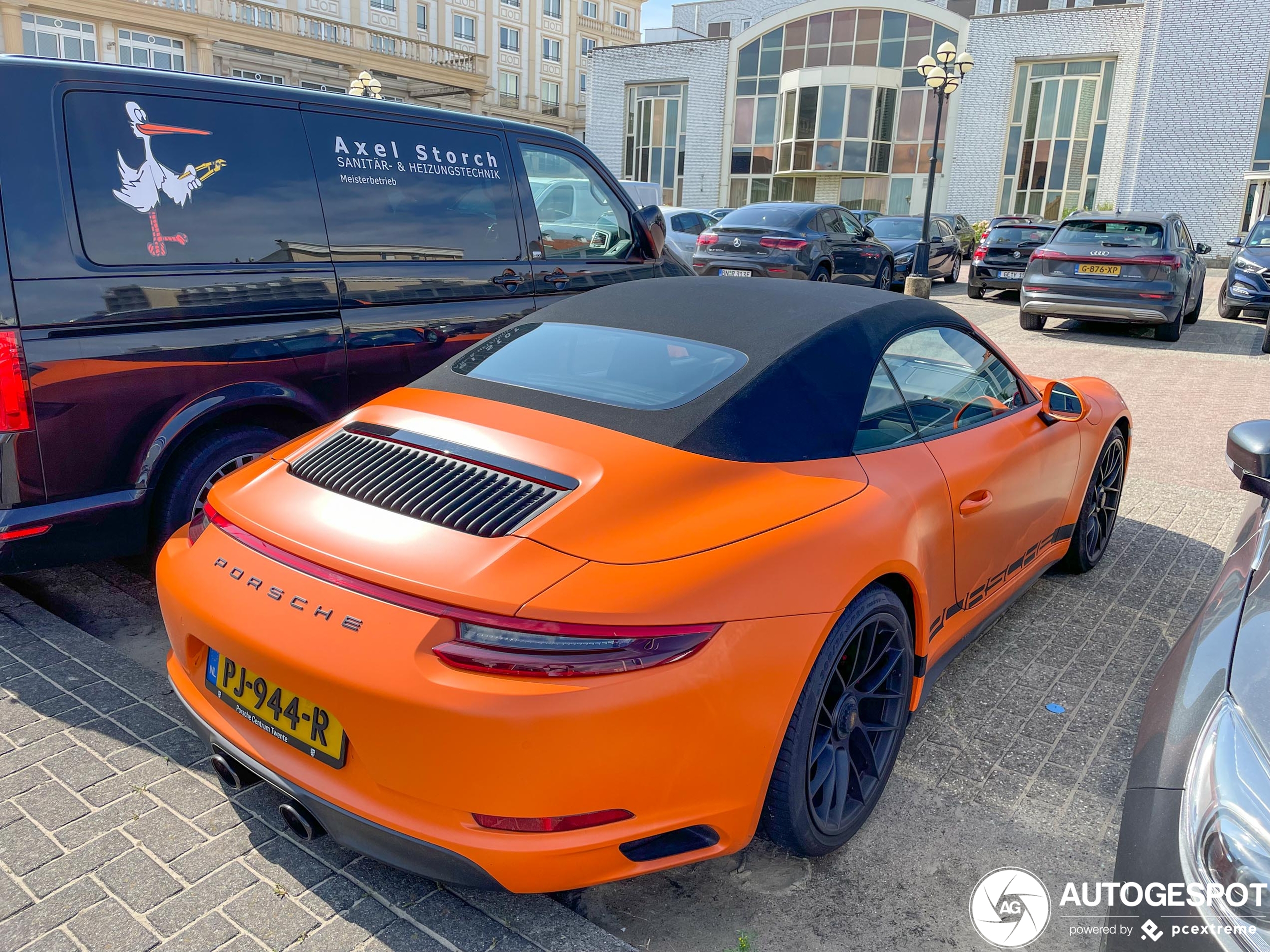 Porsche 991 Carrera 4 GTS Cabriolet MkII