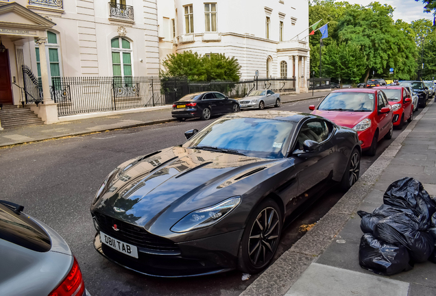 Aston Martin DB11