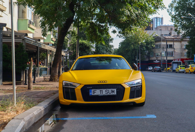 Audi R8 V10 Plus 2015