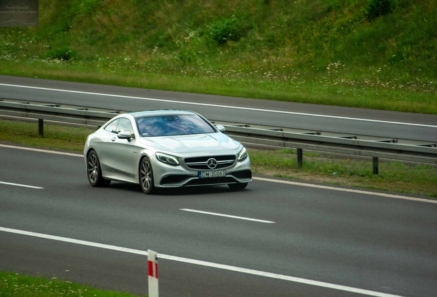 Mercedes-AMG S 63 Coupé C217