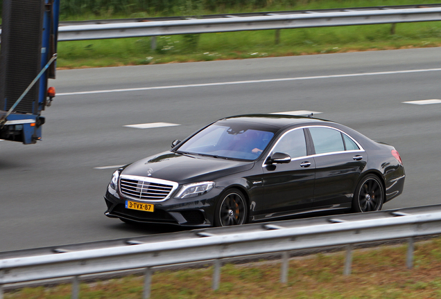 Mercedes-Benz S 63 AMG V222