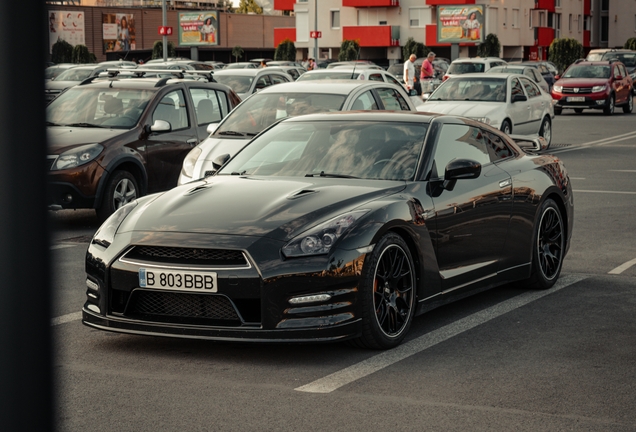 Nissan GT-R 2011