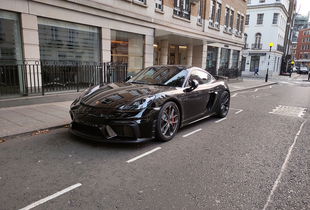 Porsche 718 Cayman GT4