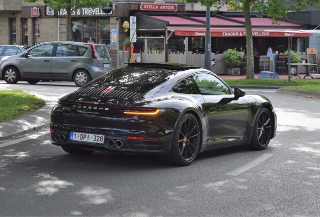 Porsche 992 Carrera 4S