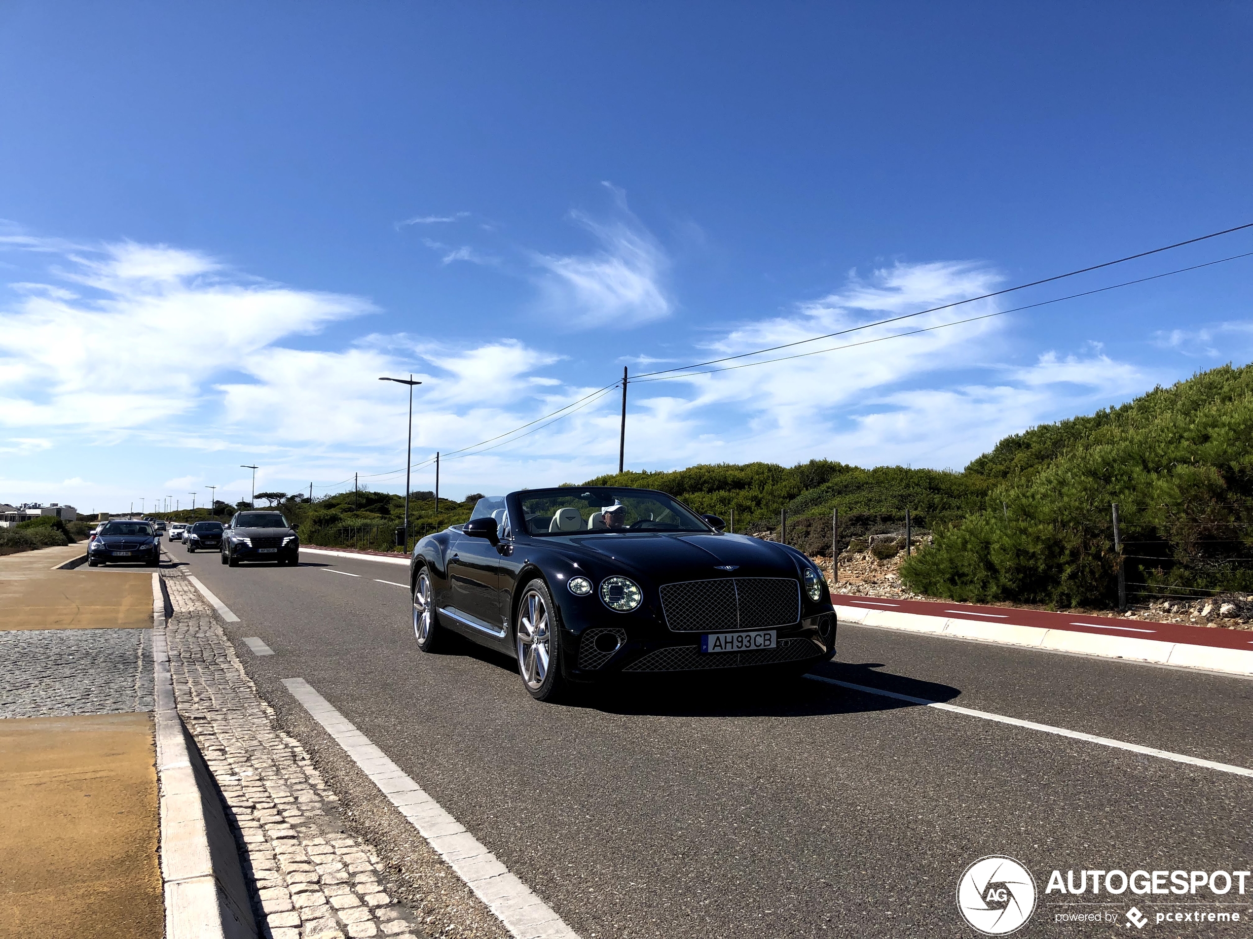 Bentley Continental GTC V8 2020