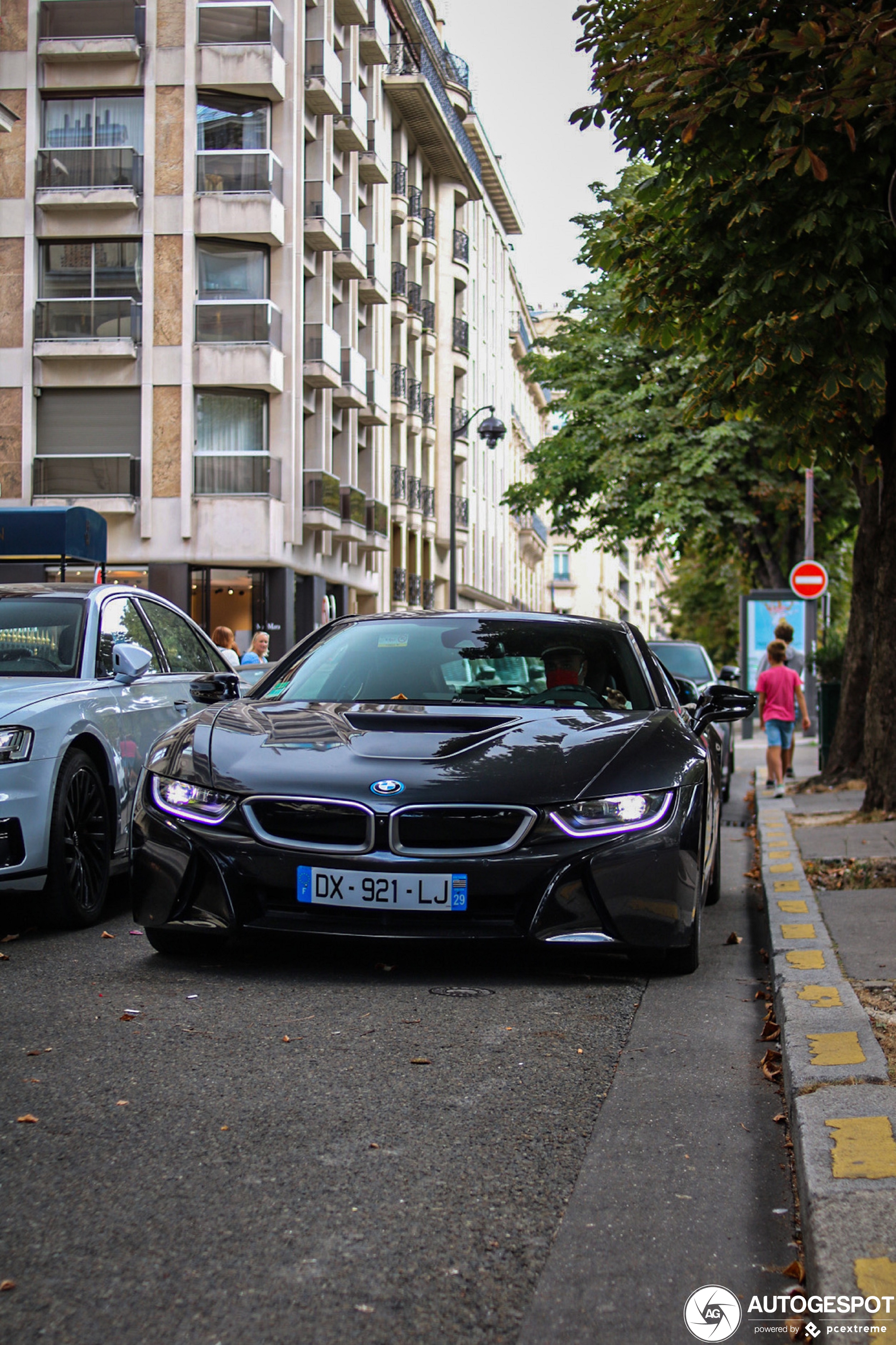 BMW i8