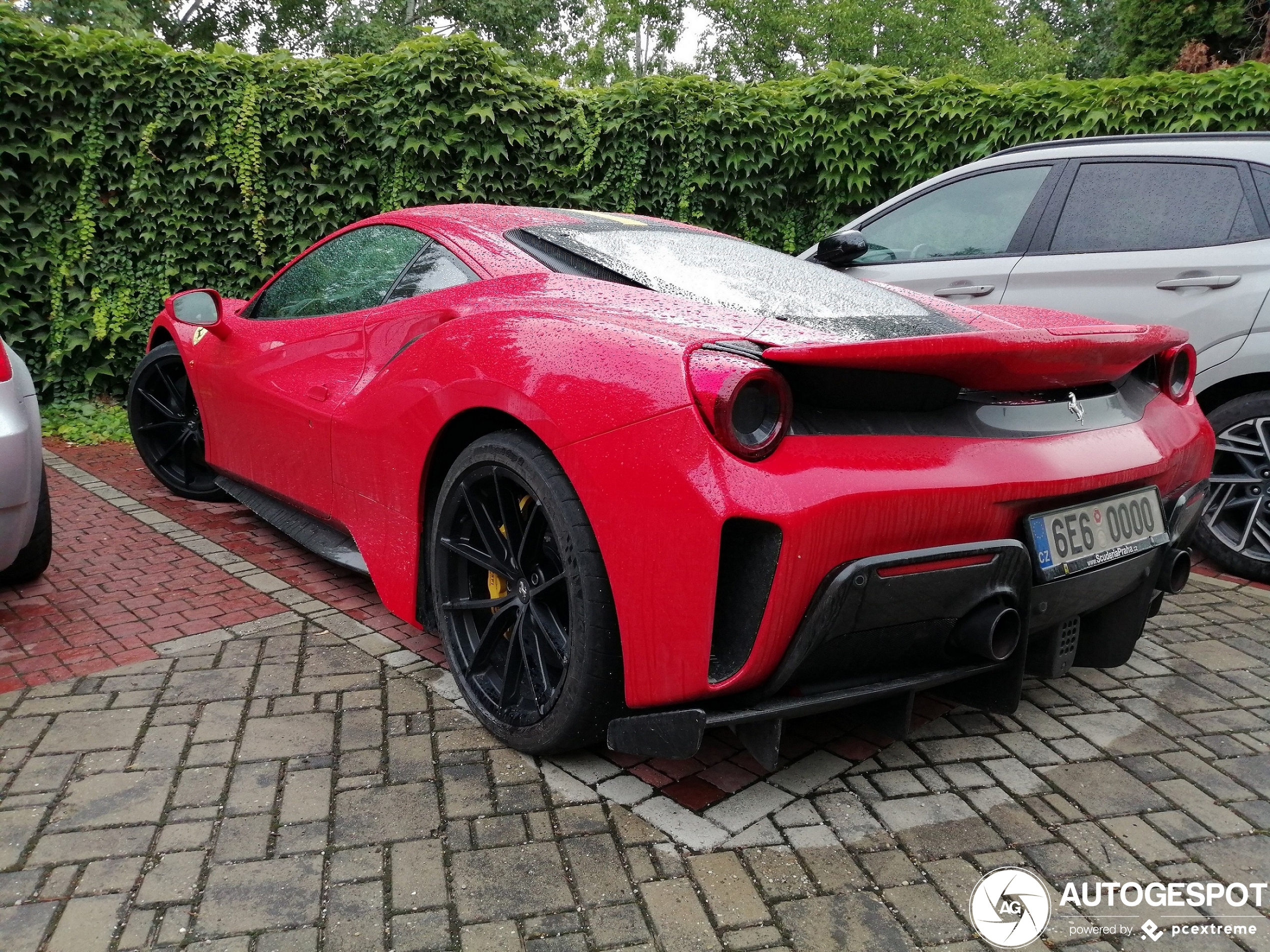 Ferrari 488 Pista