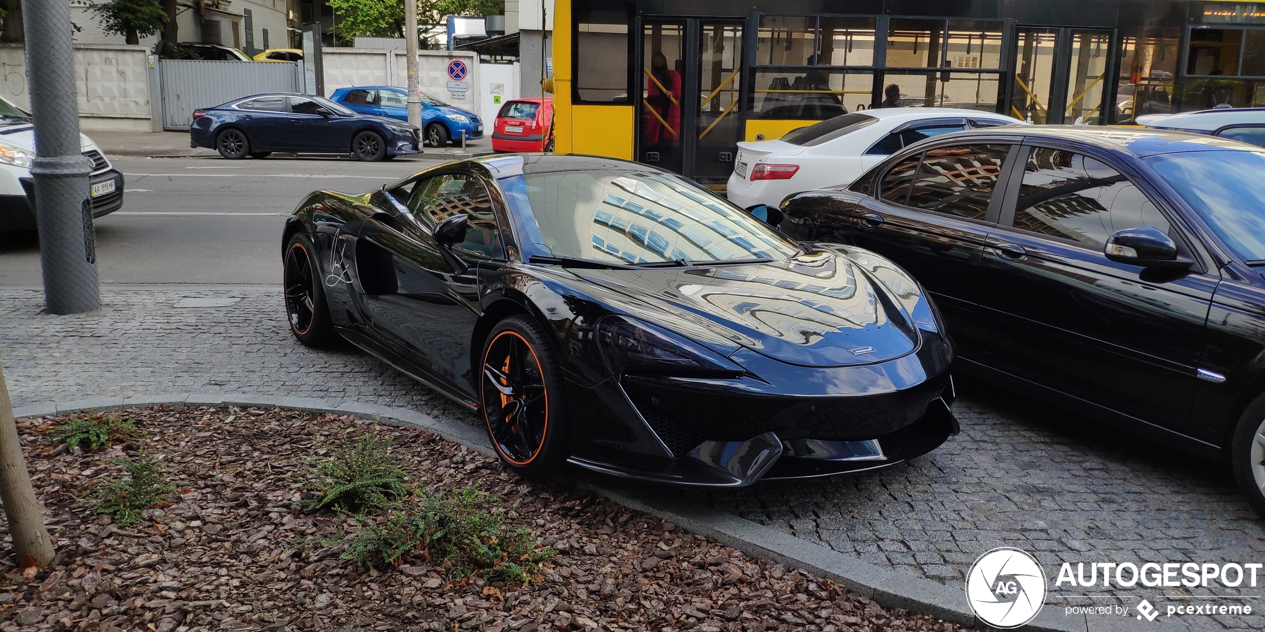 McLaren 570S