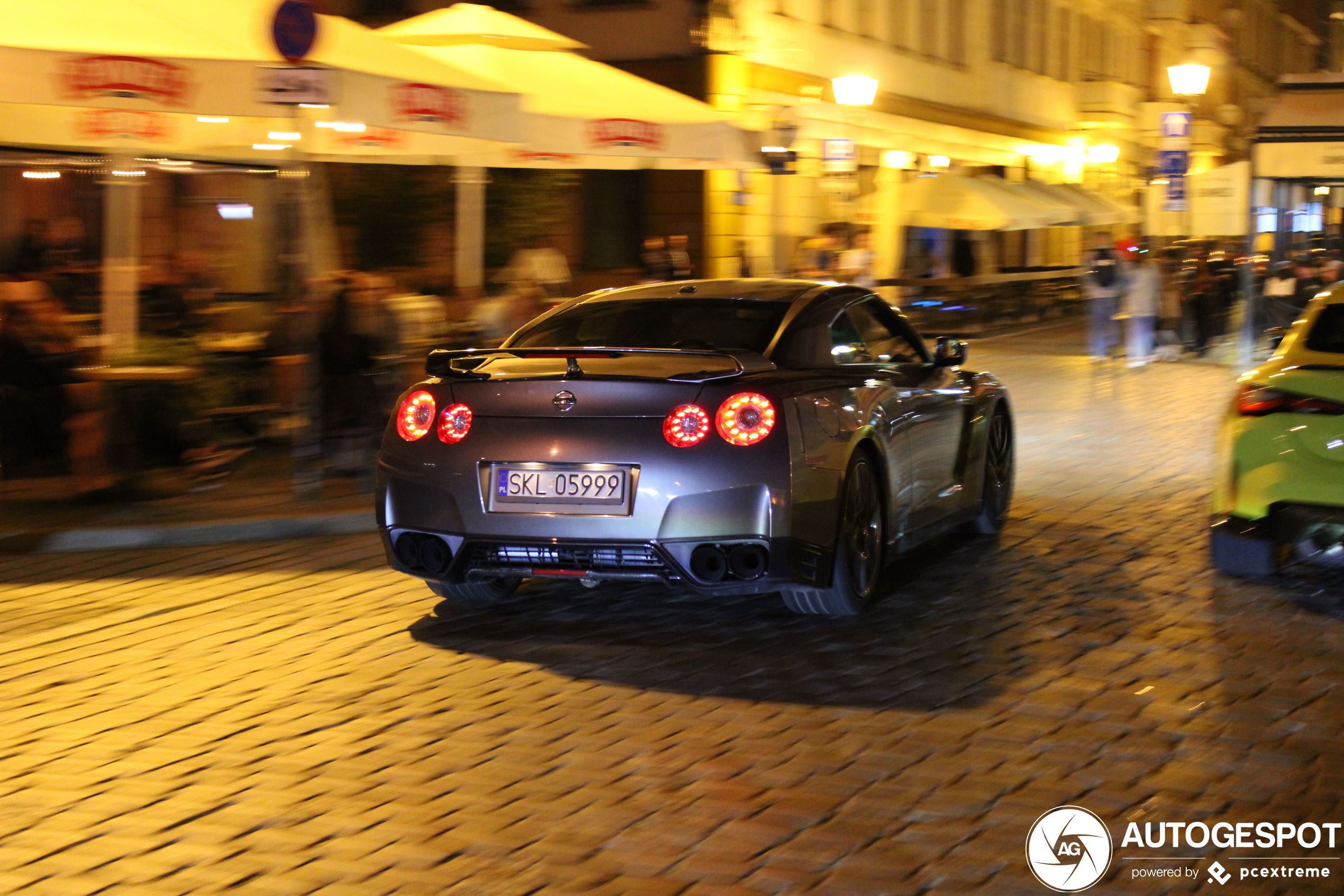 Nissan GT-R 2012