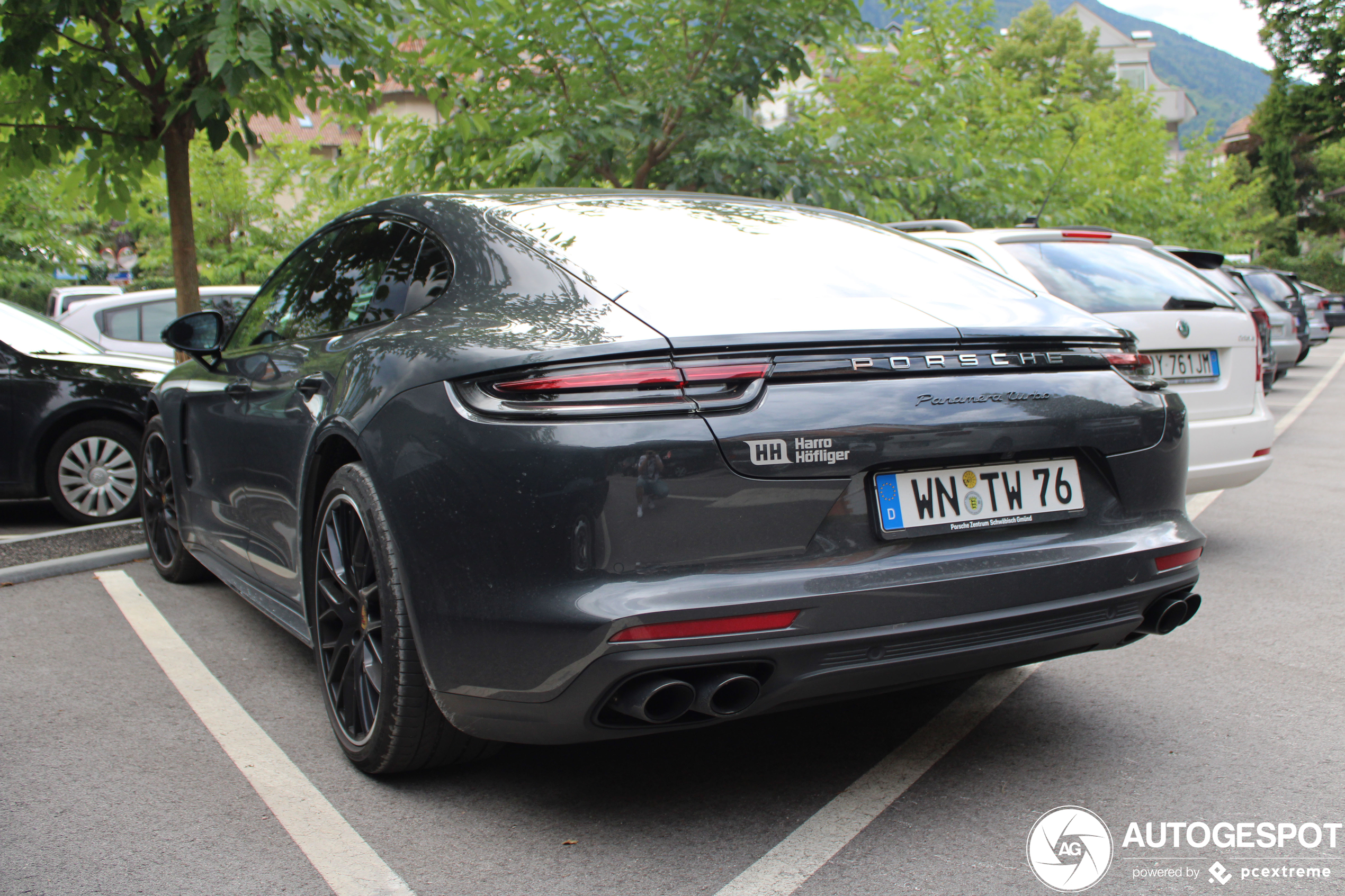 Porsche 971 Panamera Turbo