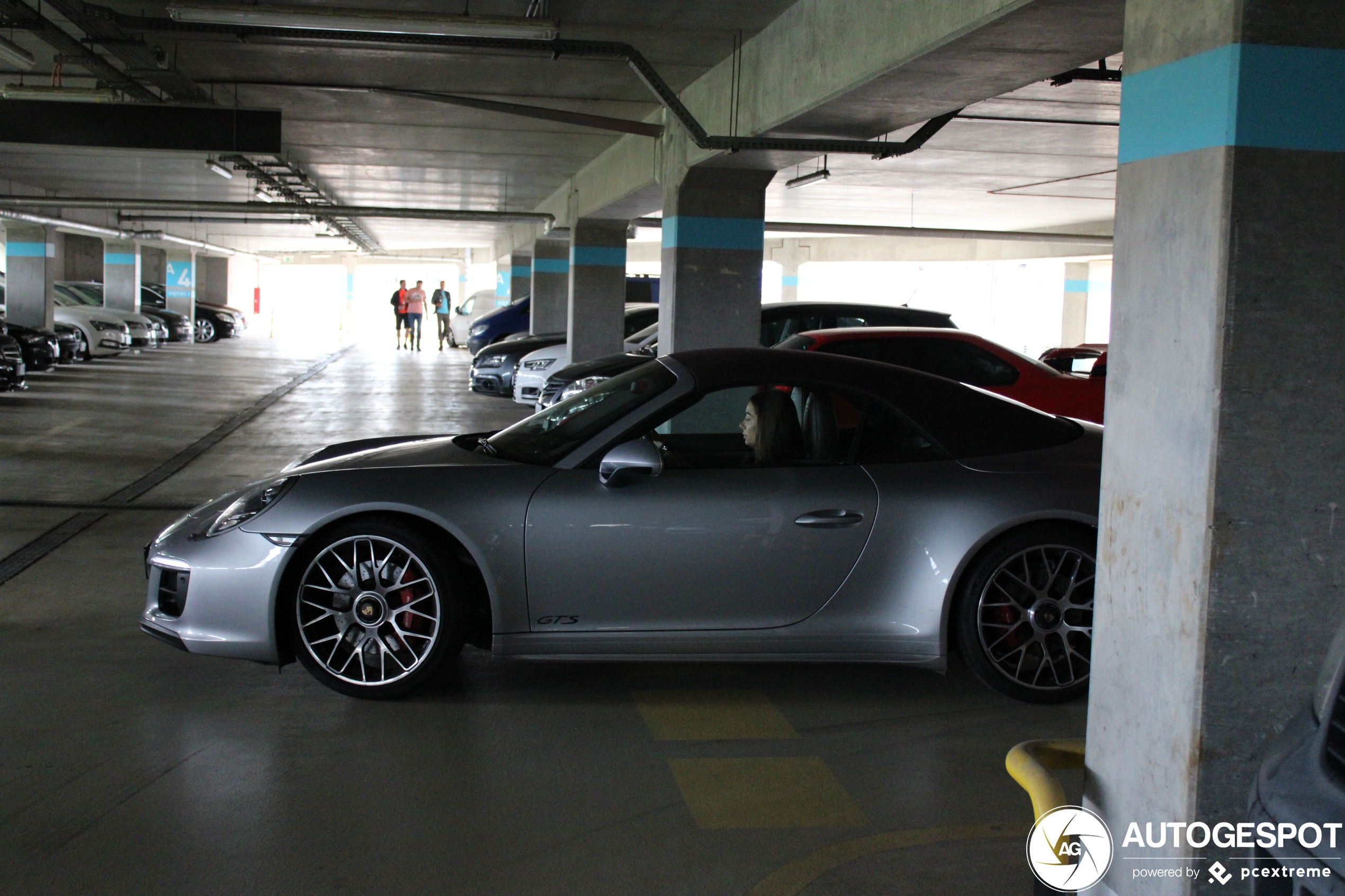 Porsche 991 Carrera 4 GTS Cabriolet MkII