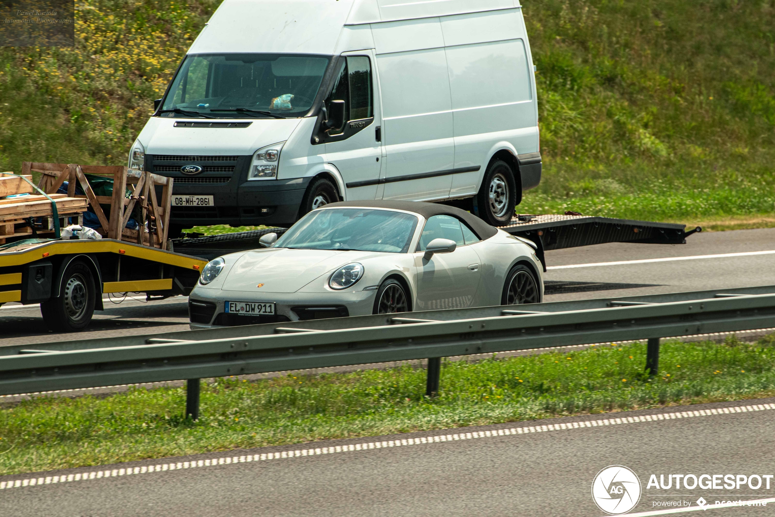 Porsche 992 Carrera 4S Cabriolet