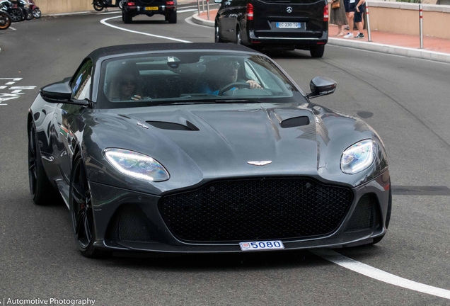 Aston Martin DBS Superleggera Volante