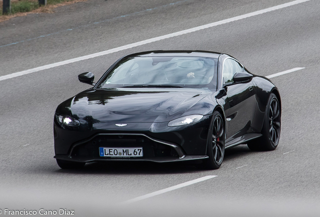 Aston Martin V8 Vantage 2018