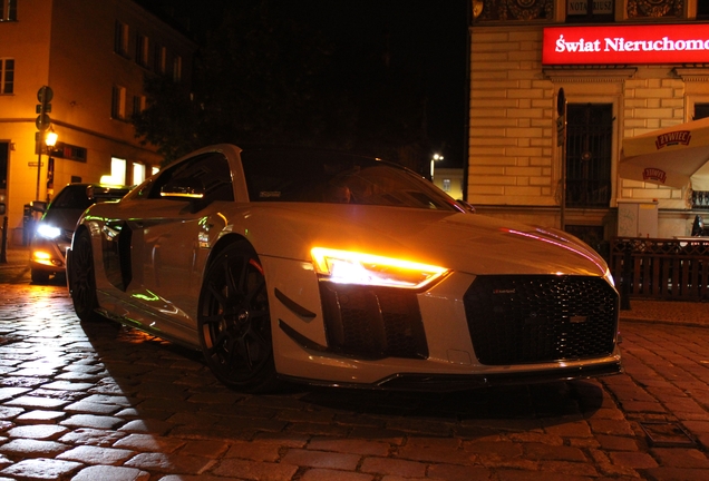 Audi R8 V10 Plus 2015