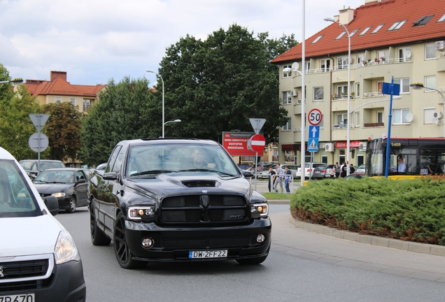 Dodge RAM SRT-10 Quad-Cab