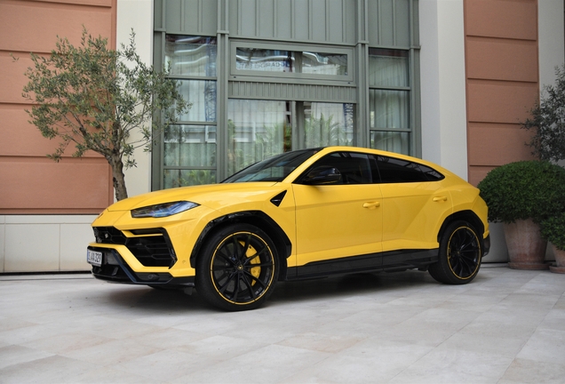 Lamborghini Urus