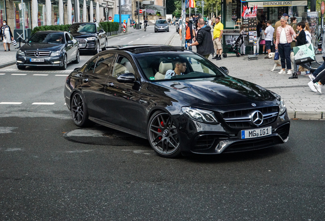 Mercedes-AMG E 63 S W213