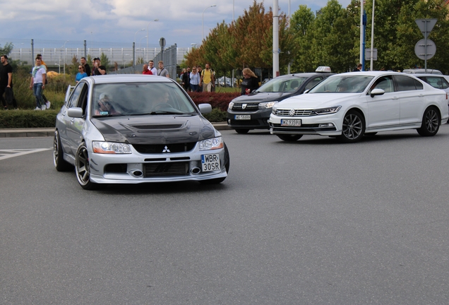 Mitsubishi Lancer Evolution IX