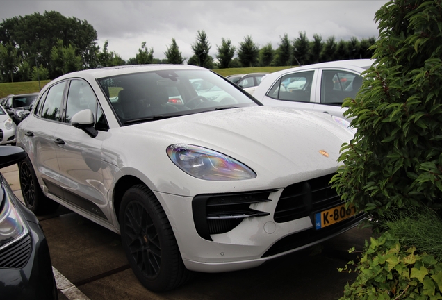 Porsche 95B Macan GTS MkII