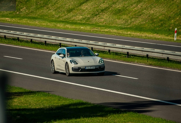 Porsche 971 Panamera Turbo S E-Hybrid Sport Turismo